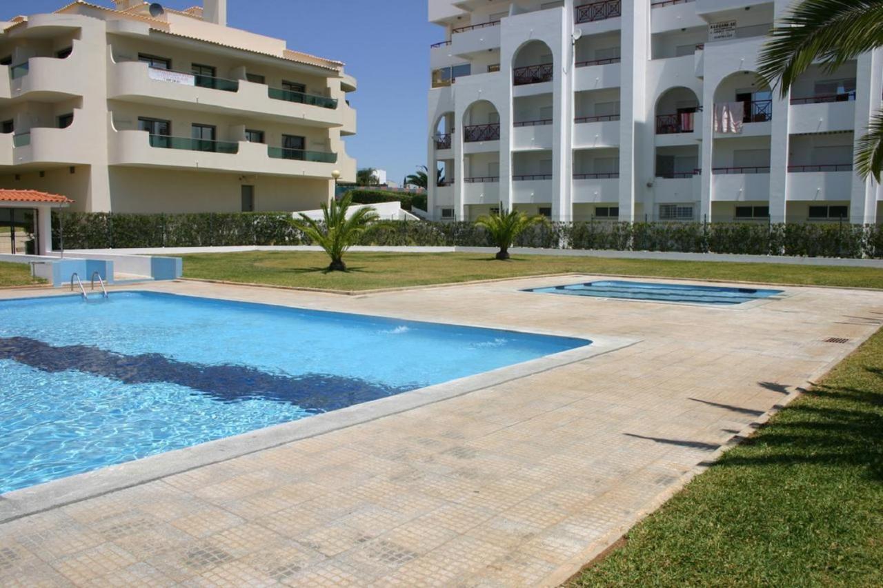 Apartamento Luminoso Urb. Quinta Das Palmeiras Porches  Ngoại thất bức ảnh